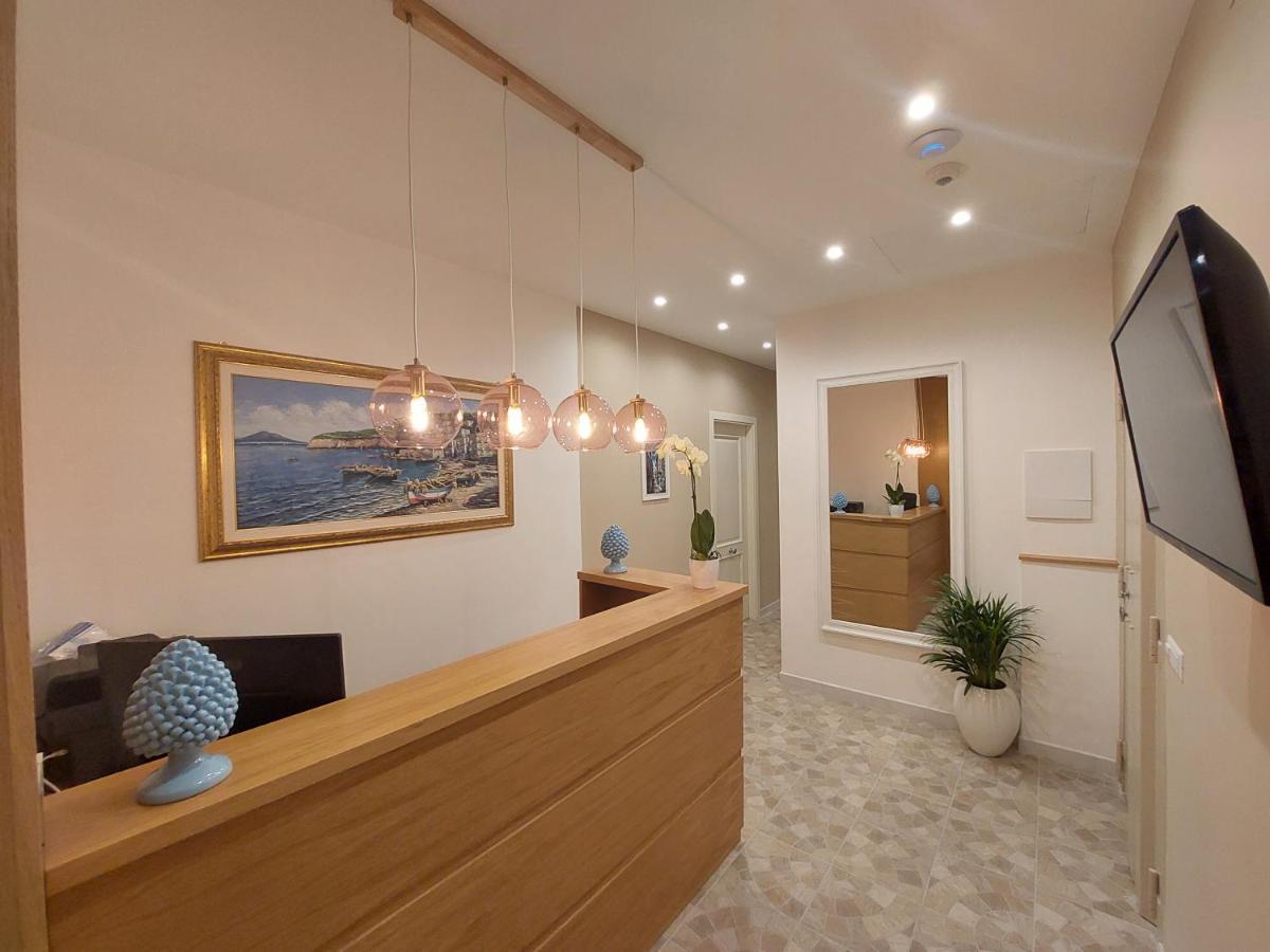 Mistral Luxury Suites ซอร์เรนโต ภายนอก รูปภาพ