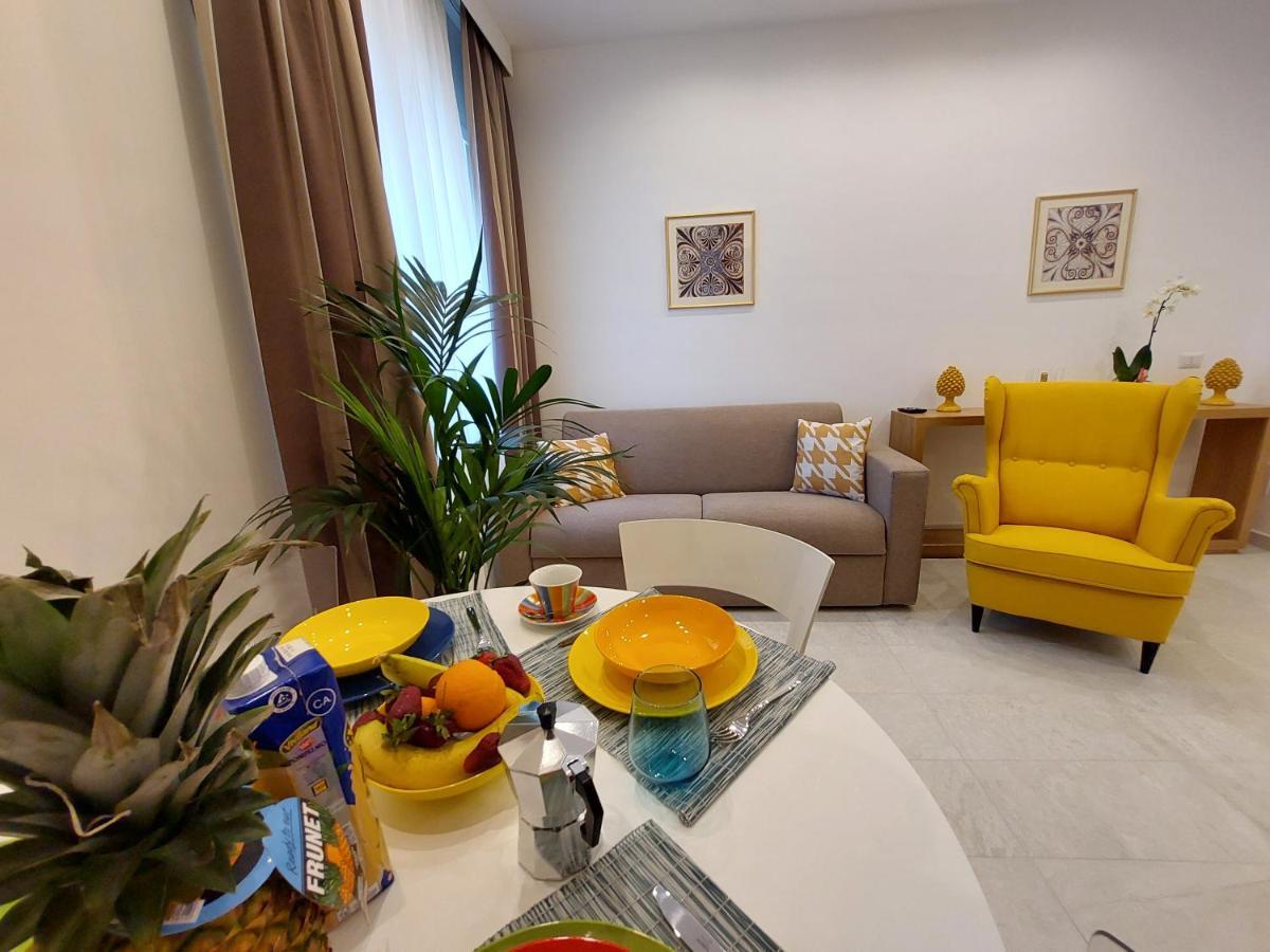 Mistral Luxury Suites ซอร์เรนโต ภายนอก รูปภาพ
