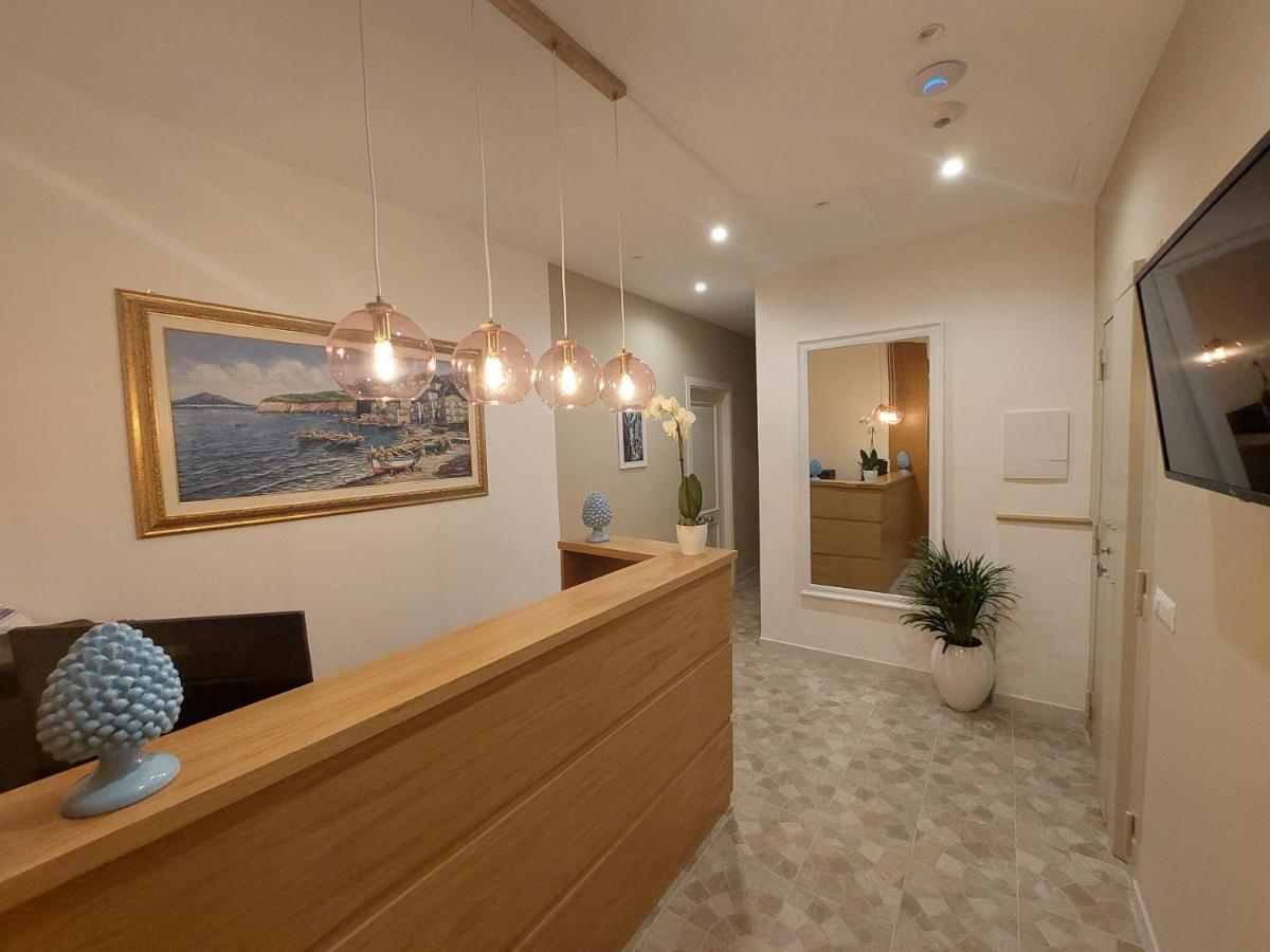 Mistral Luxury Suites ซอร์เรนโต ภายนอก รูปภาพ